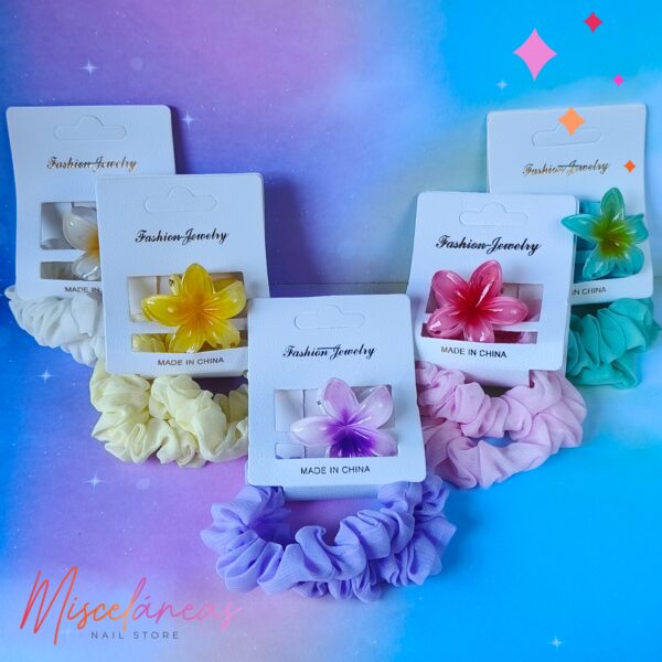 Par de coleros scrunchie + flor hawaiana - Tul
