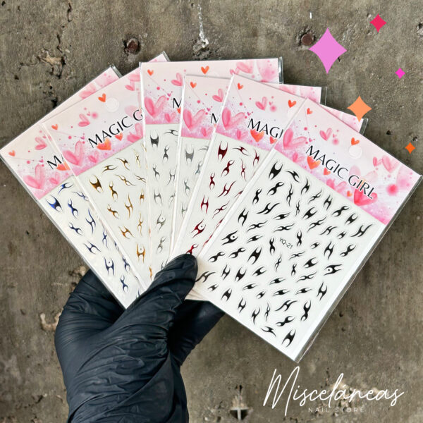 Sticker tribal metalizado mediano – Magic Girl