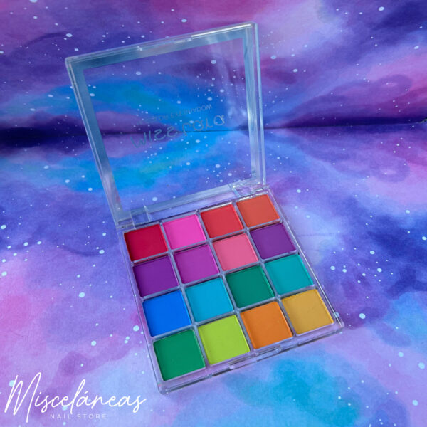 Paleta de maquillaje - Miss Lara